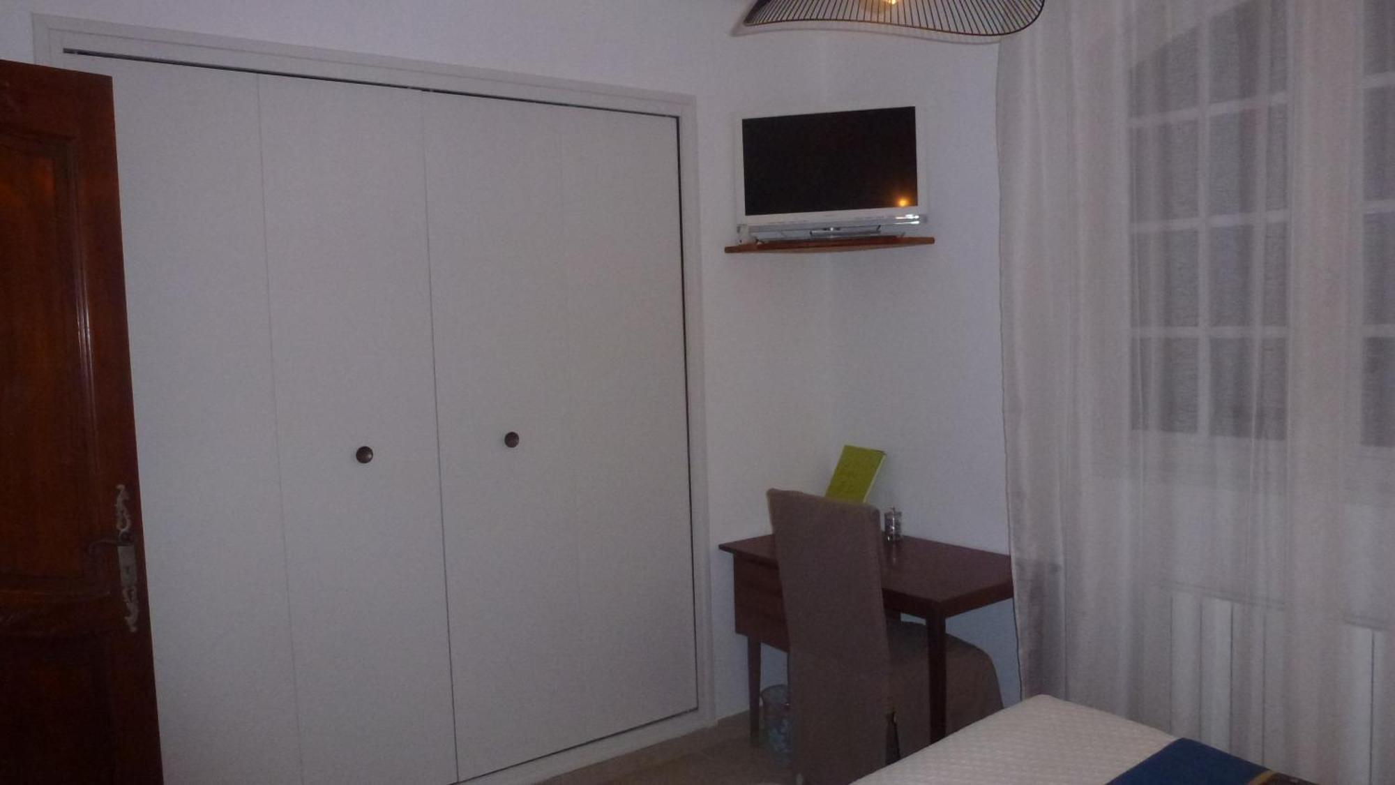 Chambre D'Hotes La Pinede Lambesc Exterior photo