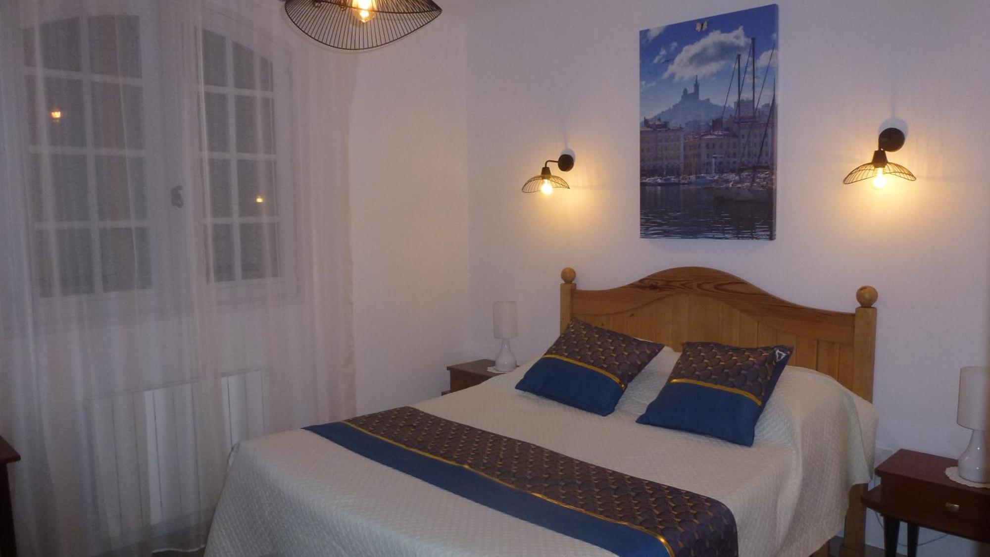 Chambre D'Hotes La Pinede Lambesc Exterior photo